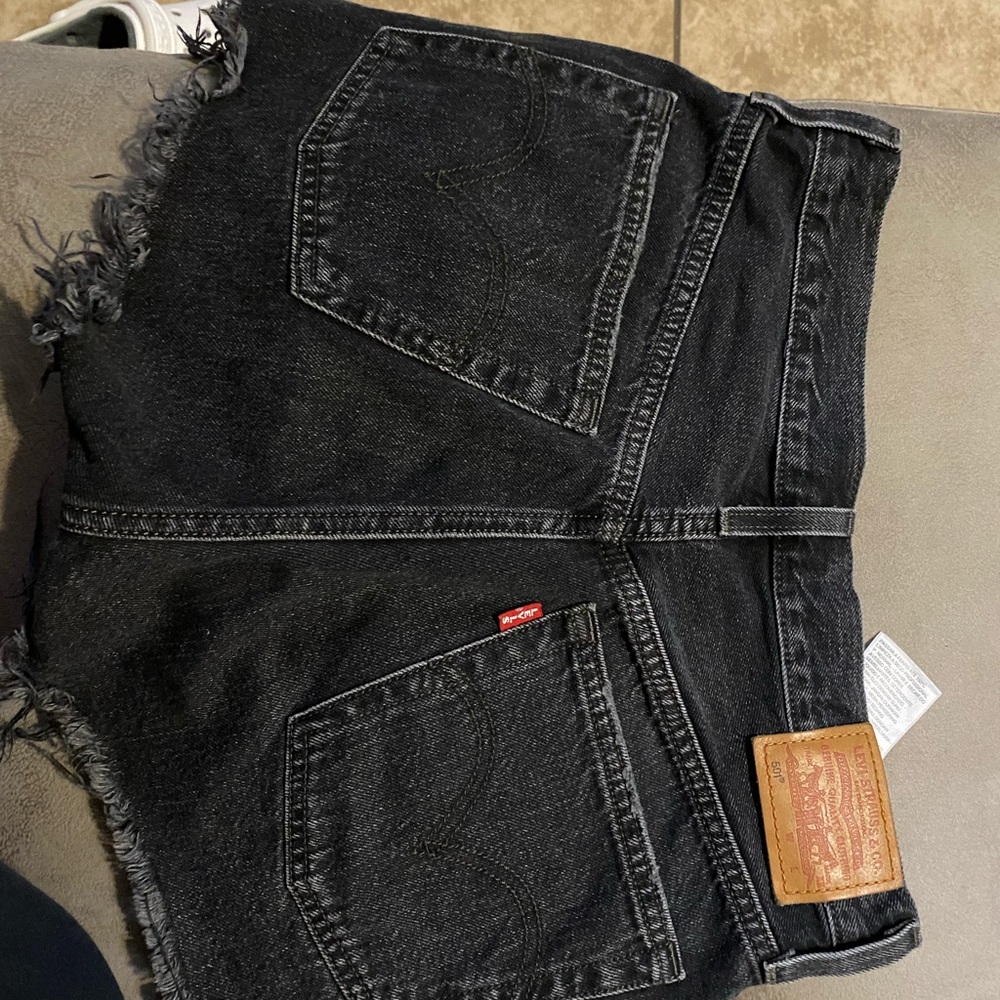 Levi’s 501 distressed black shorts - Picture 3 of 3